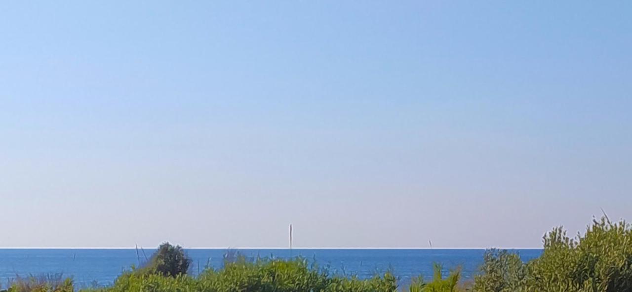 Casa Giada Sul Mare Bed & Breakfast Torrenova  ภายนอก รูปภาพ